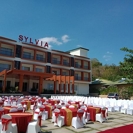 לבואן באג'ו Sylvia Hotel & Resort Komodo מראה חיצוני תמונה